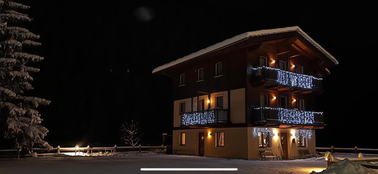 Villa Americana Chambres D'Hotes Champoluc Luaran gambar