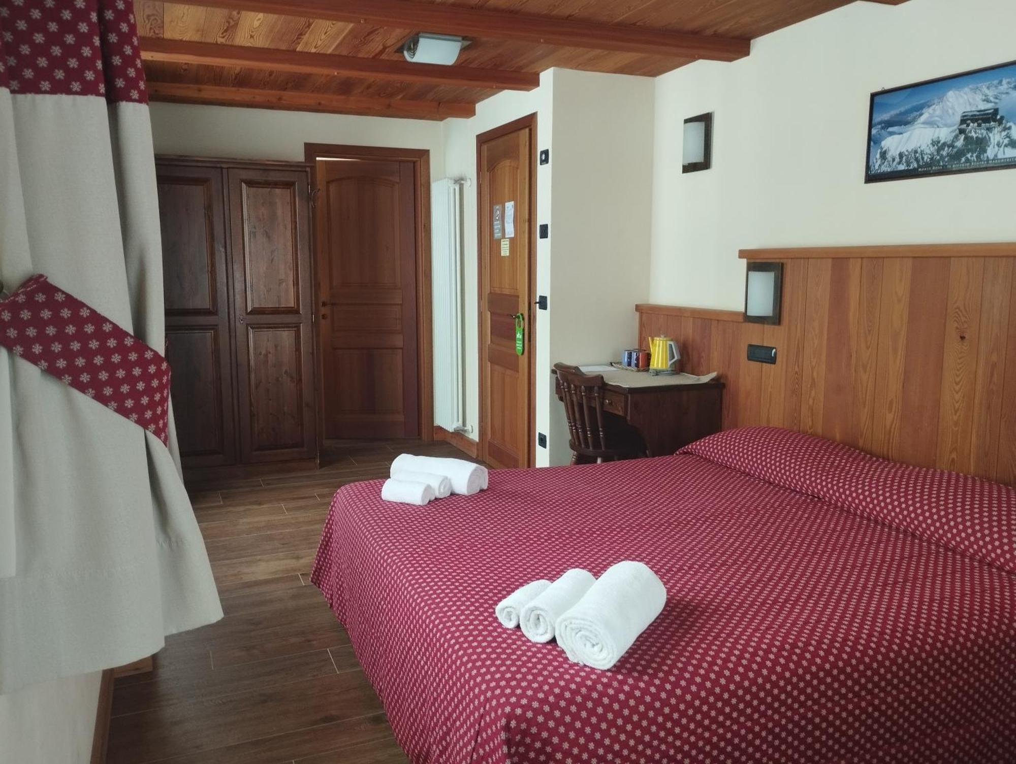 Villa Americana Chambres D'Hotes Champoluc Luaran gambar