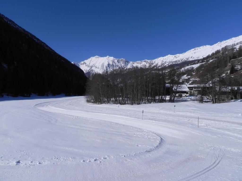 Villa Americana Chambres D'Hotes Champoluc Luaran gambar