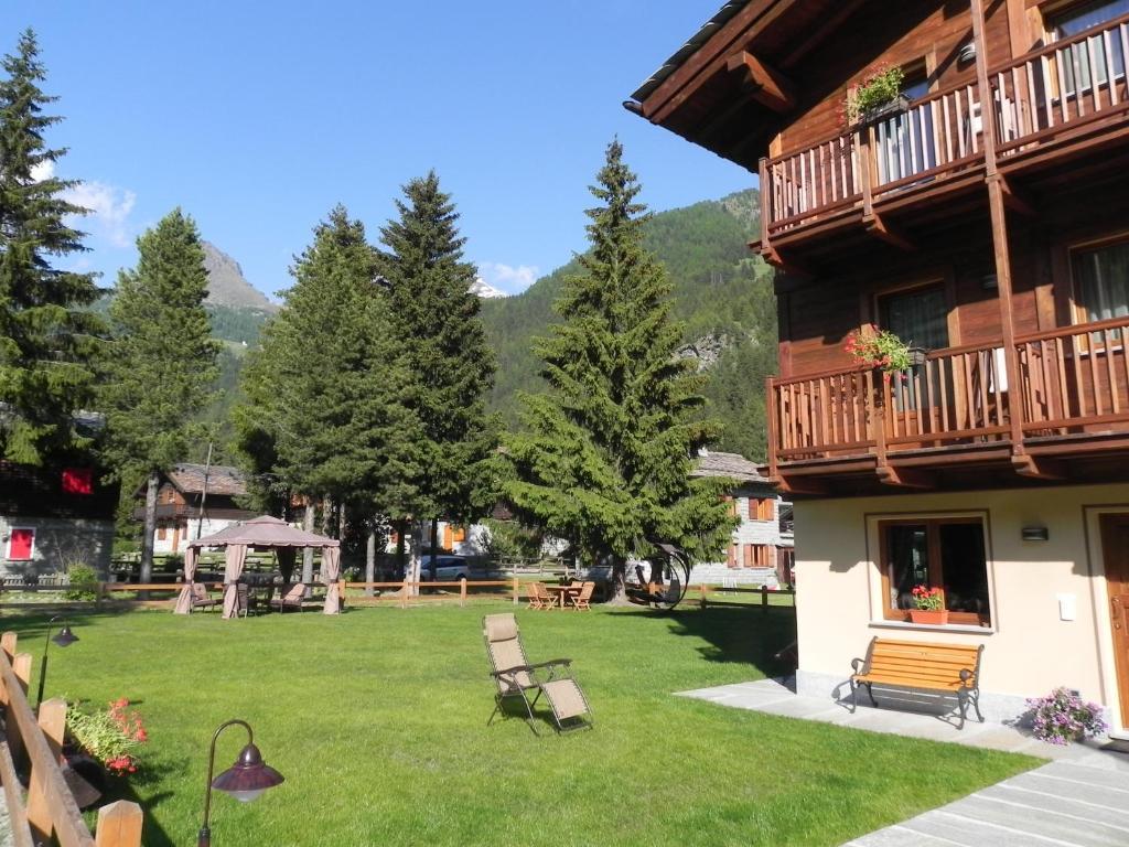 Villa Americana Chambres D'Hotes Champoluc Luaran gambar