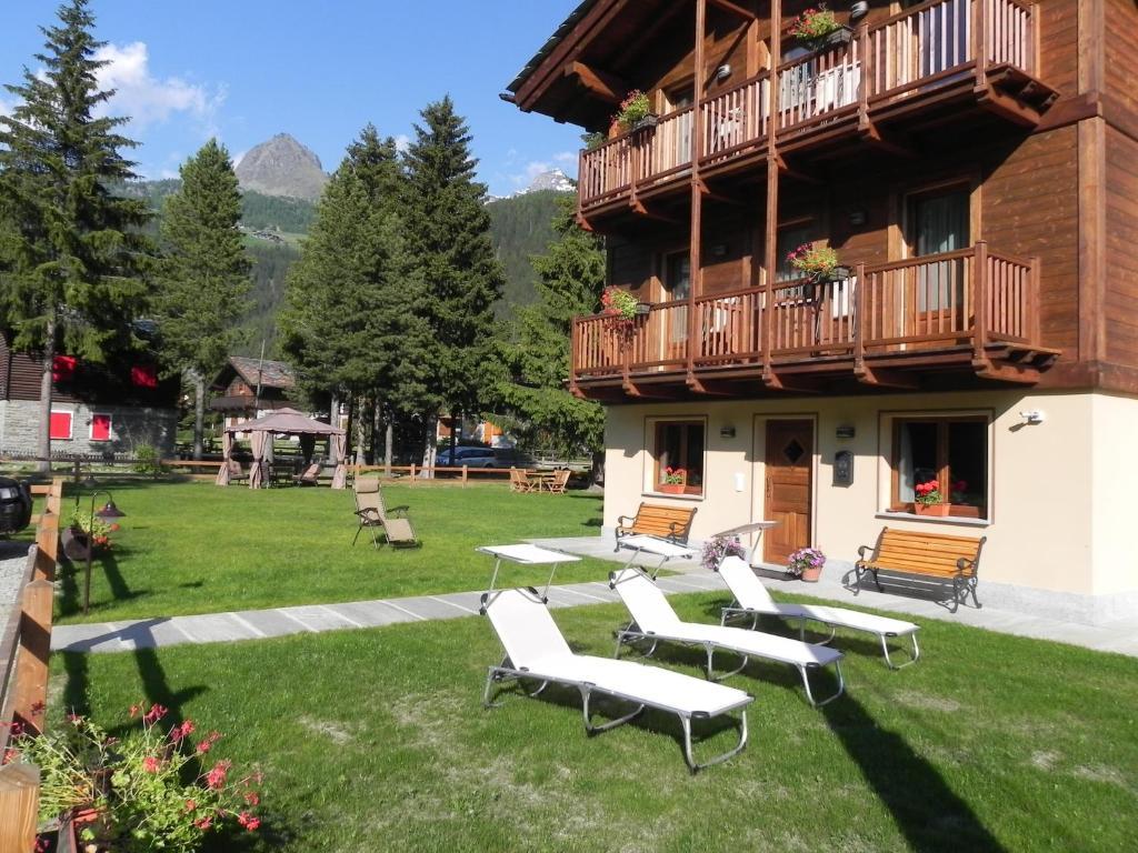 Villa Americana Chambres D'Hotes Champoluc Luaran gambar