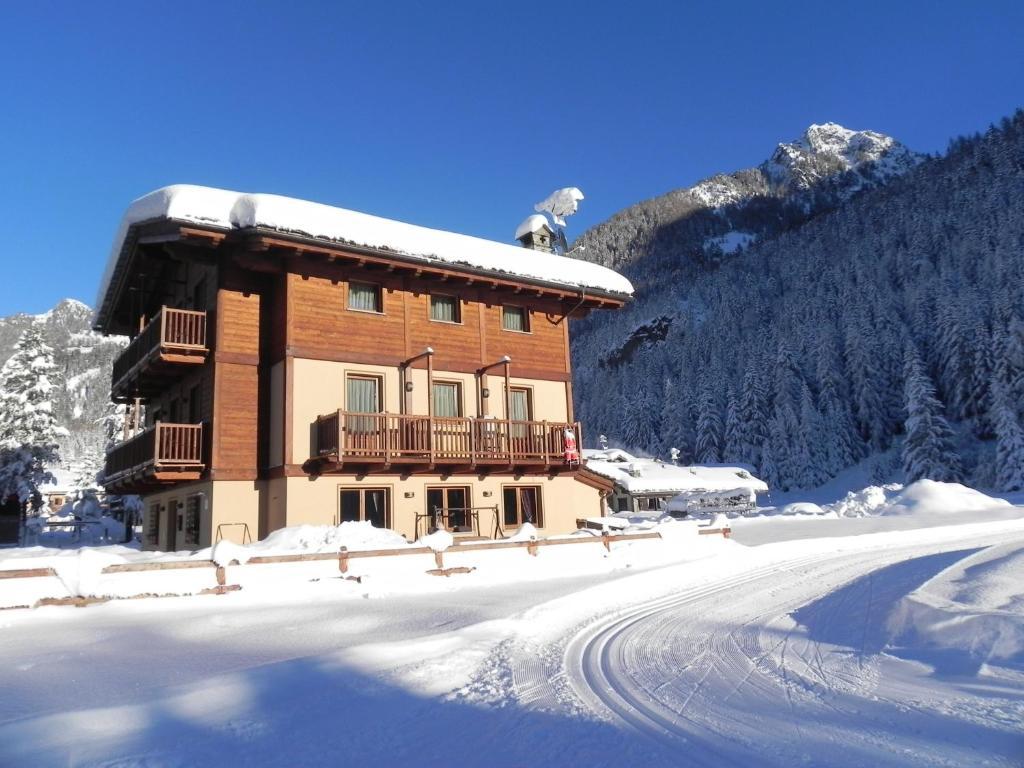 Villa Americana Chambres D'Hotes Champoluc Luaran gambar