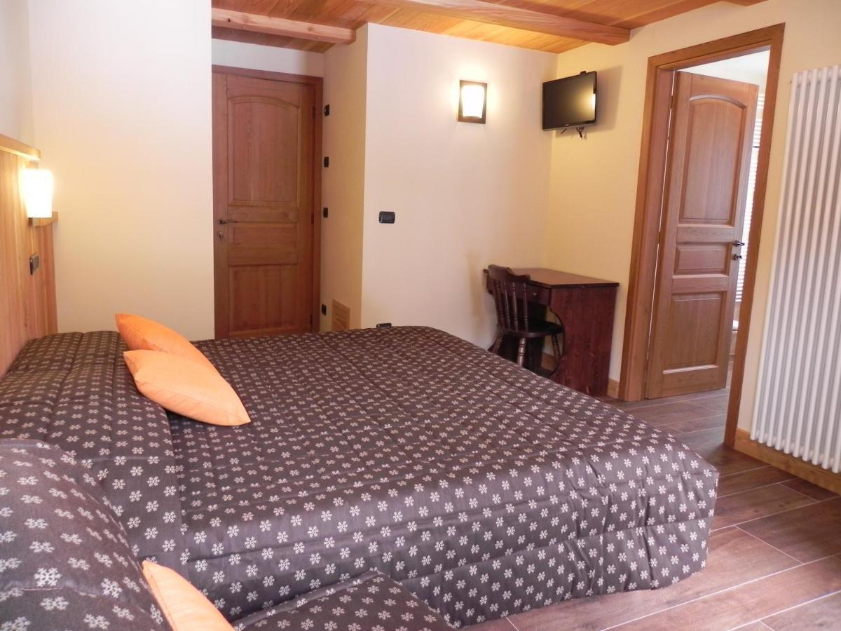 Villa Americana Chambres D'Hotes Champoluc Bilik gambar